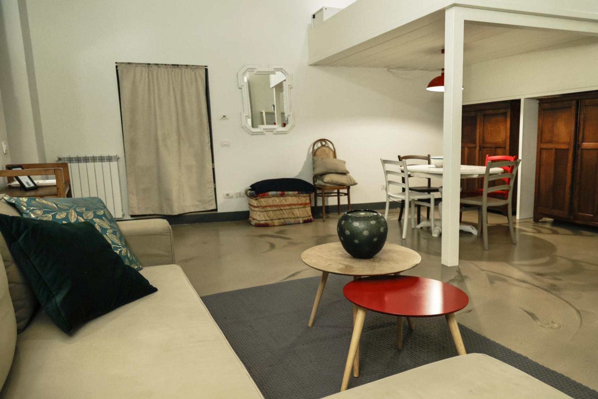 Stylish Roman Loft In Monti Area, Near Colosseum Exterior photo